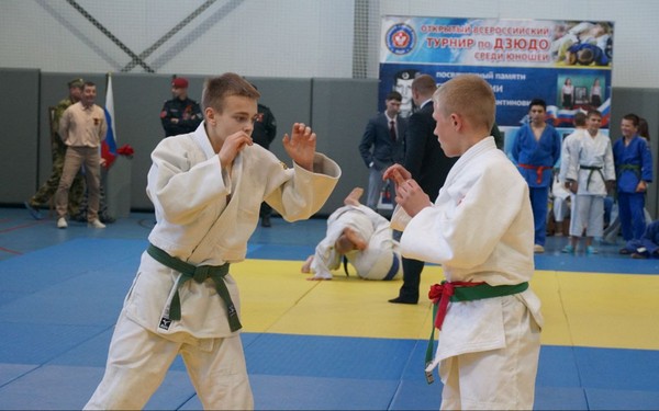 В Почепе Брянской области прошёл 20-й юношеский турнир по дзюдо