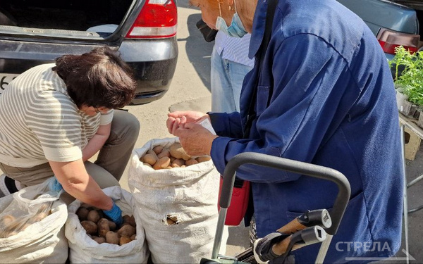 Брянцы могут приобрести сельхозпродукцию по доступным ценам на ярмарке выходного