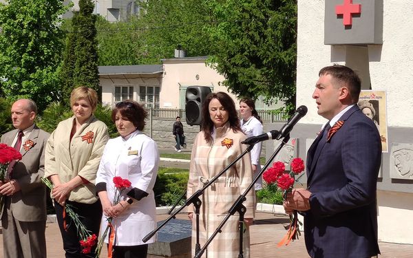 В Брянске почтили память военных медиков