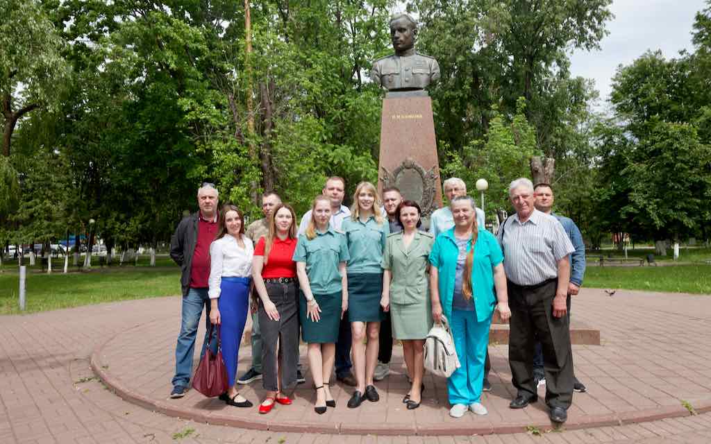 Ветераны Брянской таможни на передовой гуманитарного фронта