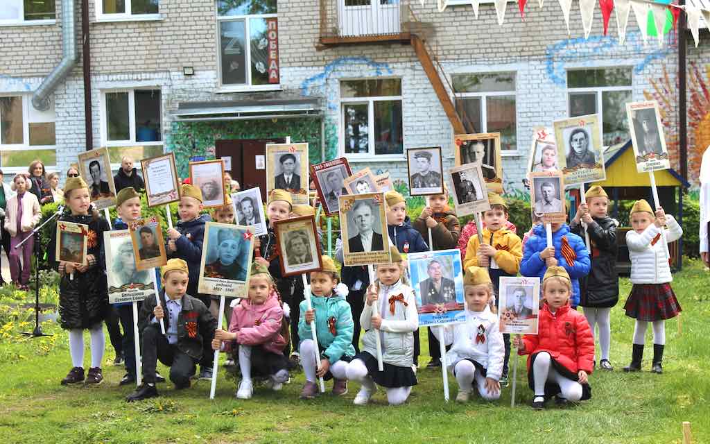 От «Гусей-лебедей» к Великой Победе: как малыши Брянского района учатся помнить