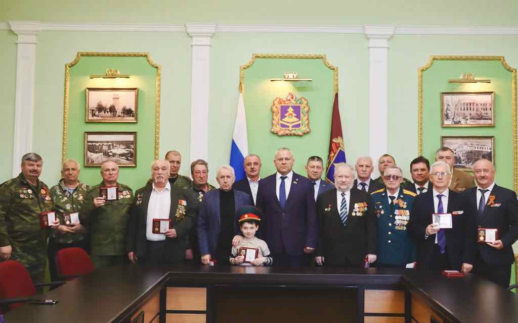 В Брянске наградили юбилейными медалями воинов-интернационалистов