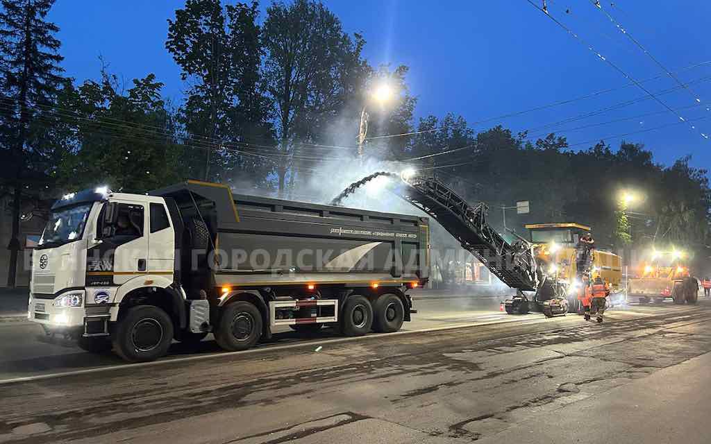 Ремонт на Красноармейской в Брянске делают ночью