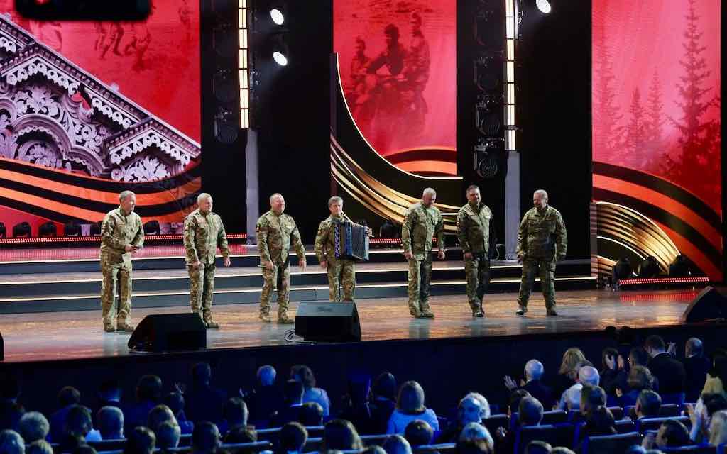 Брянский ансамбль «Ватага» исполнил региональный гимн на сцене Кремля