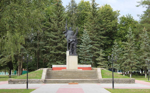 В Суземке Брянской области благоустроят Курган Славы