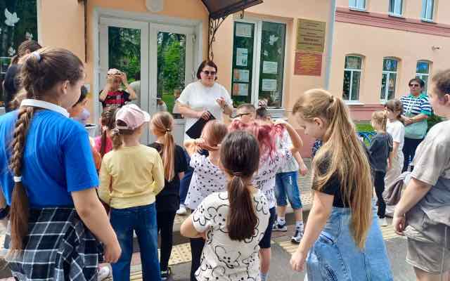 В Карачевской библиотеке провели для ребят час полезных советов «Мы за здоровые краски жизни»