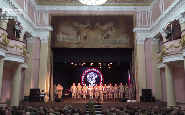 В преддверии Дня России бойцы «БАРС-Брянск» получили заслуженные награды