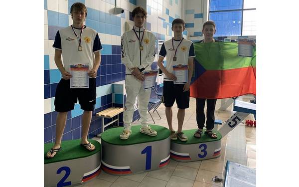 В Брянске стали известны имена победителей турнира на Кубок губернатора по плаванию