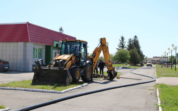 В поселке Комаричи Брянской области завершается капремонт водопроводной сети