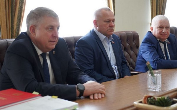 Брянский губернатор Александр Богомаз встретился с заместителем секретаря Общественной палаты РФ