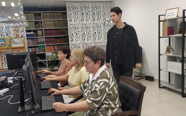 Брянская библиотека обучает работе с технологиями