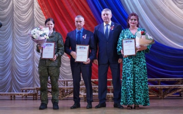 Александр Богомаз поблагодарил брянцев, которые вносят значимый вклад в развитие России