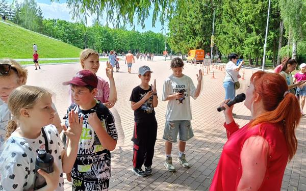 Брянские библиотеки провели детский городской праздник «Ура! Каникулы!»