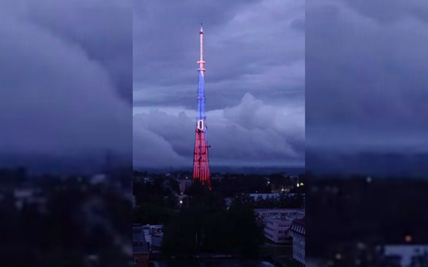 Брянская телебашня поздравила горожан с Днём России