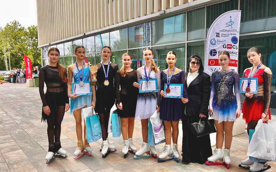 Фигуристки из Брянской области завоевали медали различного достоинства на соревнованиях в Москве