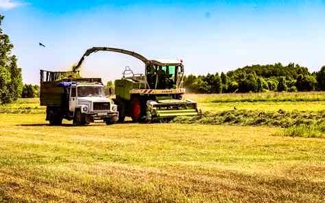 В Севском районе Брянской области начался активный этап кормозаготовки