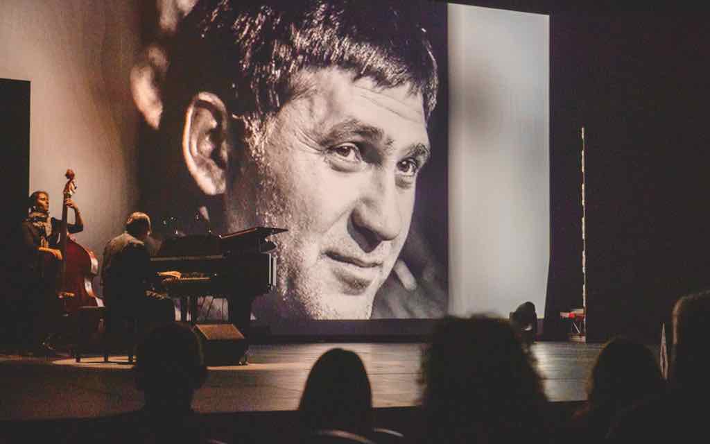 Жители Брянской области могут претендовать на премию «Поступок» имени Сергея Пускепалиса