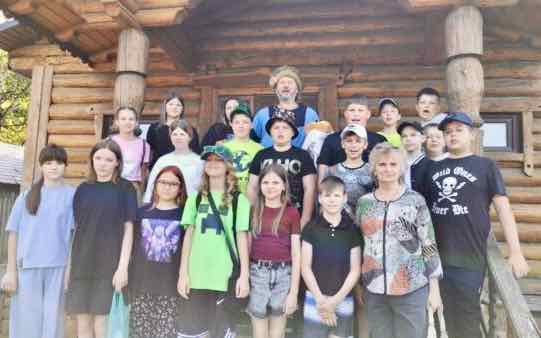 Школьники из Карачева совершили увлекательное погружение в культуру русских богатырей