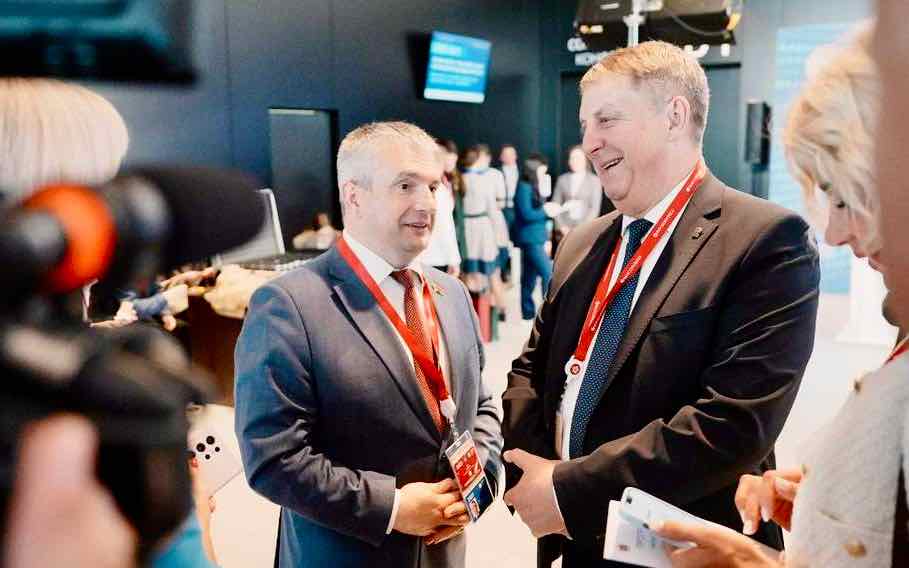 В рамках ПМЭФ состоялось обсуждение партнерства между Брянской и Гомельской областями