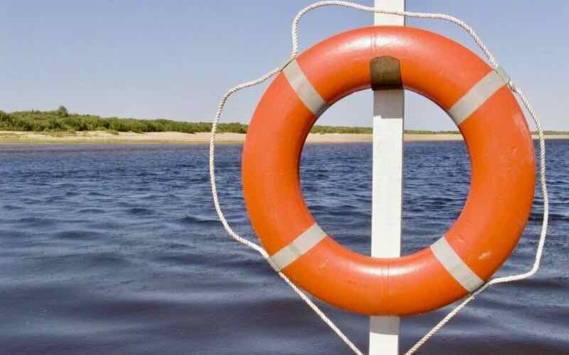 Безопасность детей на воде: повторите правила!