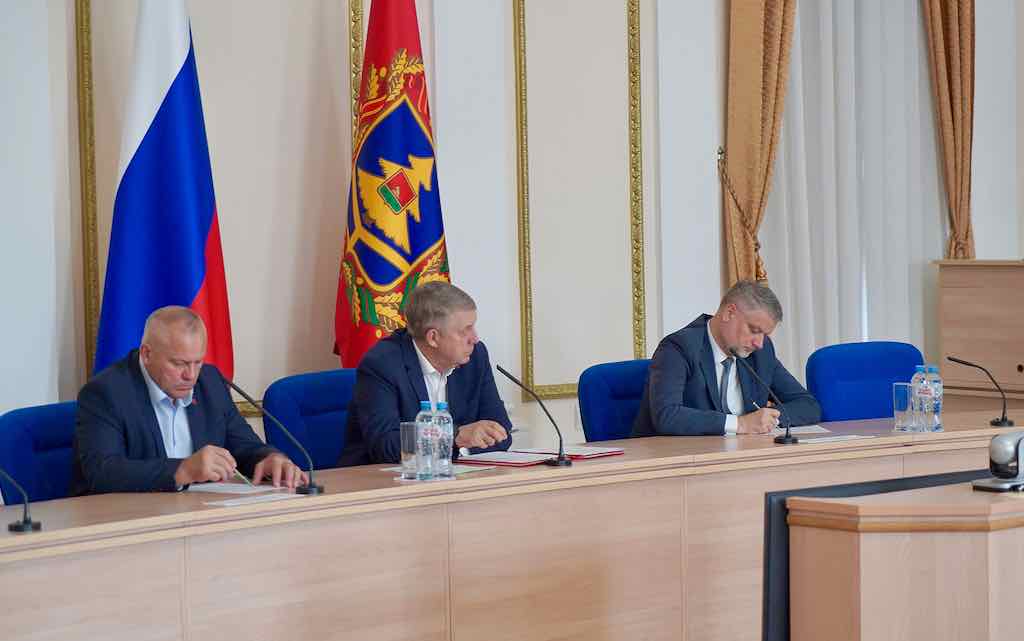 В Брянской области обсудили ход реализации региональных программ в сферах образования и культуры