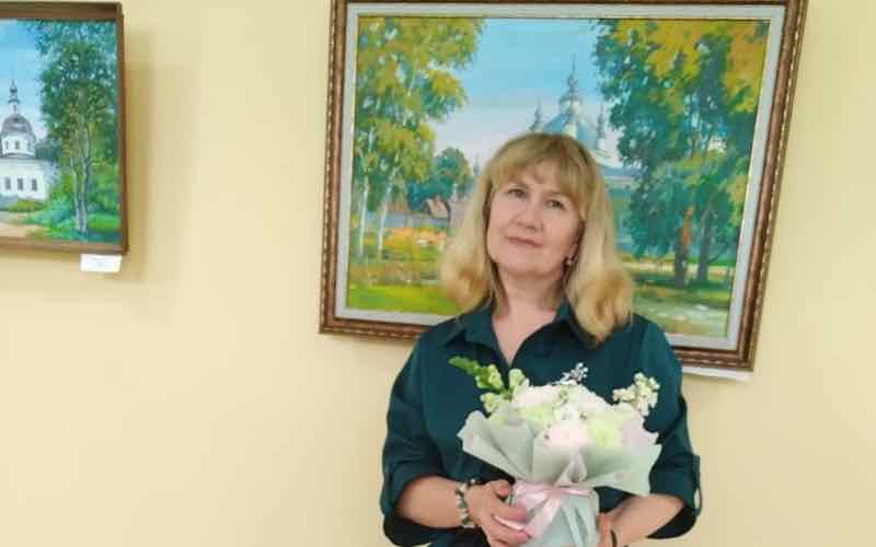 В Жуковке состоялось открытие экспозиции живописных работ Ирины Новиковой из Унечи