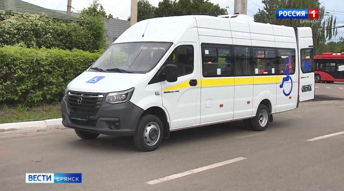 В автопарк службы соцтакси поступил новый автомобиль