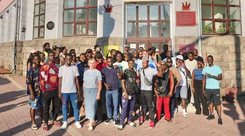 В Брянске открылась школа блогеров для африканцев