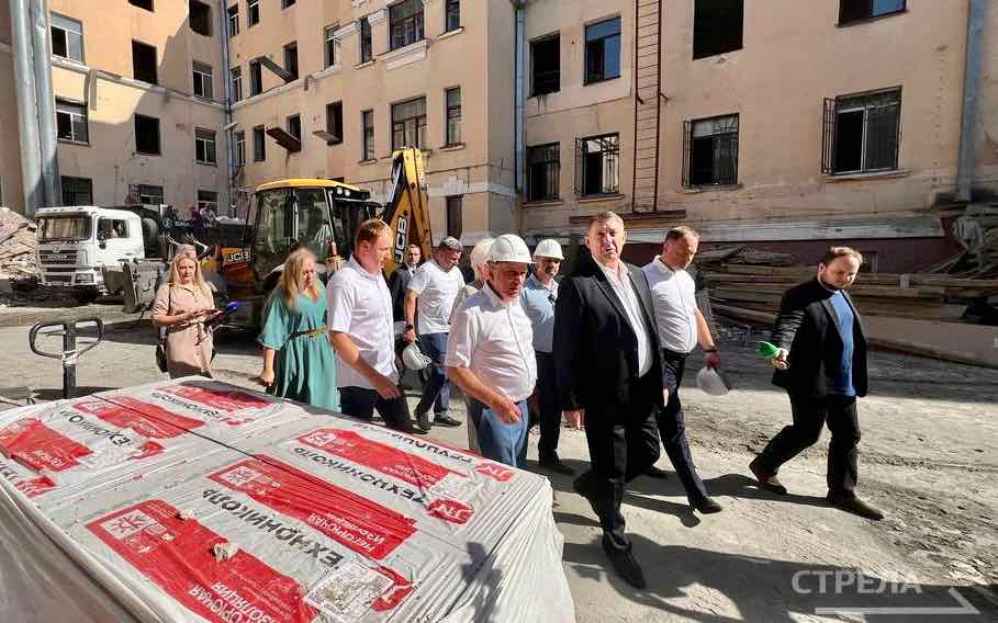 Александр Богомаз проверил ход строительства филиала Сеченовского университета