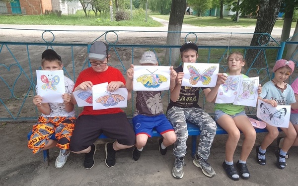 Радужные воспоминания об июне остались у школьников Брянщины