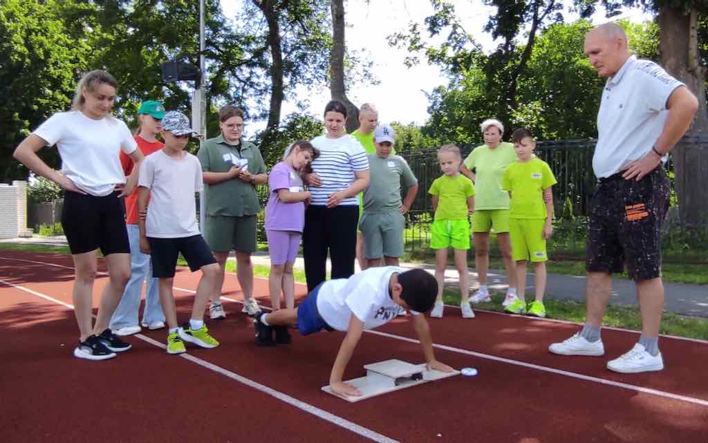 Семейные спортивные соревнования прошли в Трубчевске Брянской области