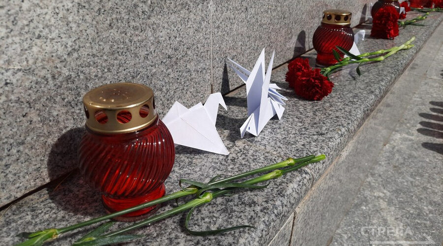 В Брянске прошла акция ко Дню памяти детей, погибших в ходе войны на Донбассе