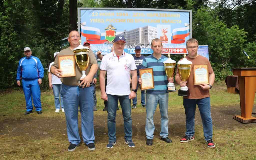 Брянские полицейские провели ежегодный летний спортивный фестиваль