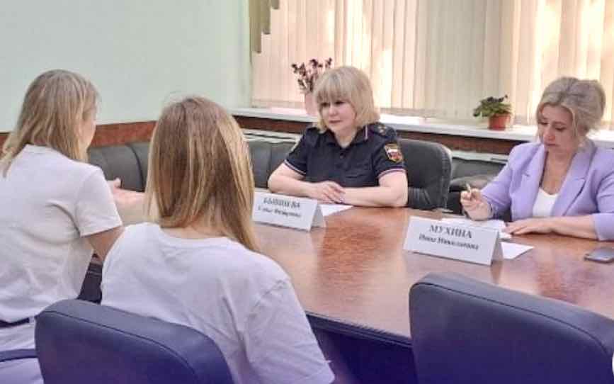 В Брянске прошёл совместный приём по вопросам взыскания алиментов