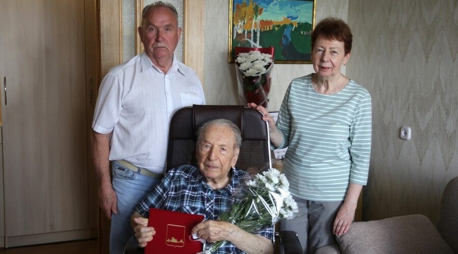 Брянский ветеран Владимир Ильич Александров отметил своё 103-летие