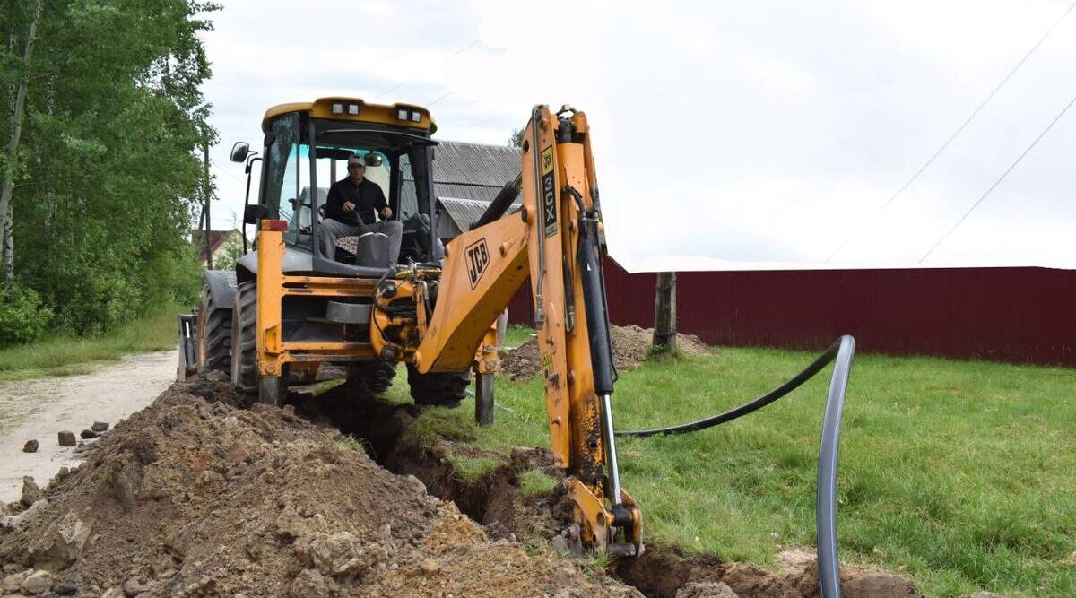 В Клетне Брянской области продолжается масштабная реконструкция водопроводных сетей