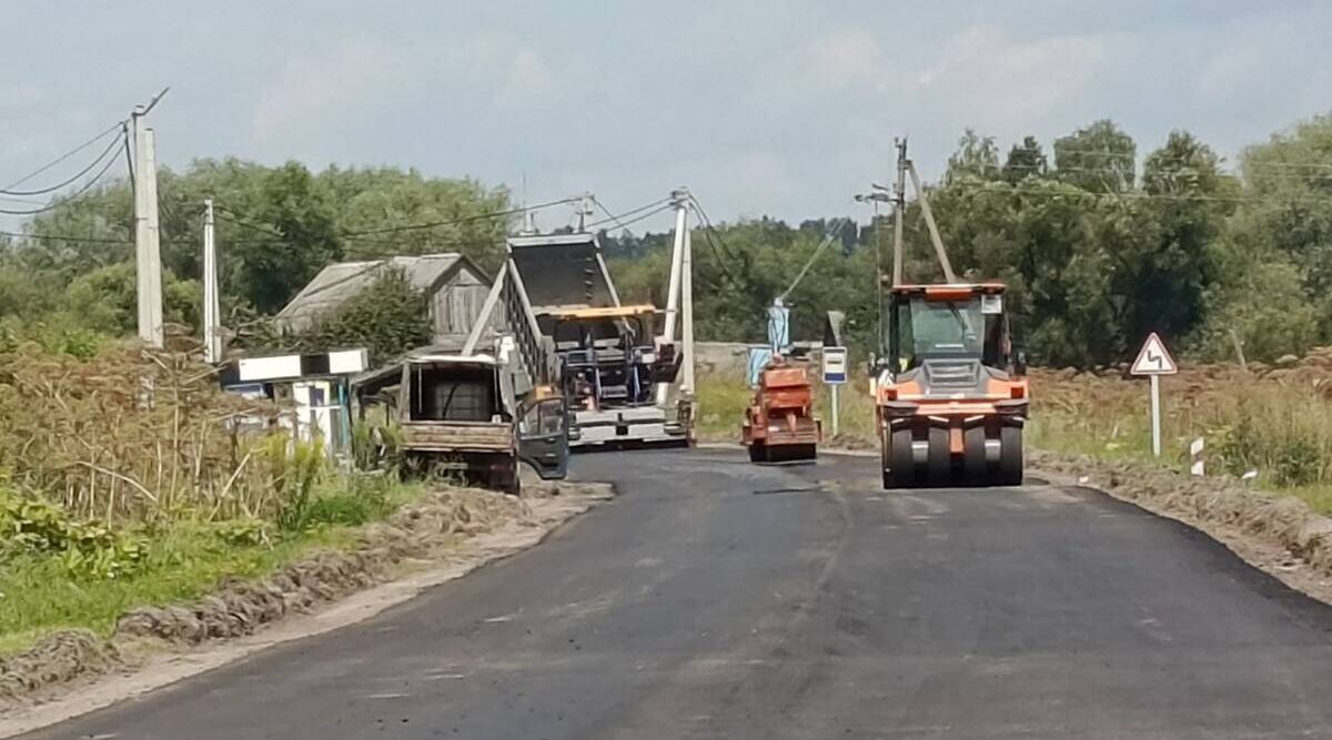 В Брасовском районе закончили ремонт дороги Локоть-Кретово-Хотеево