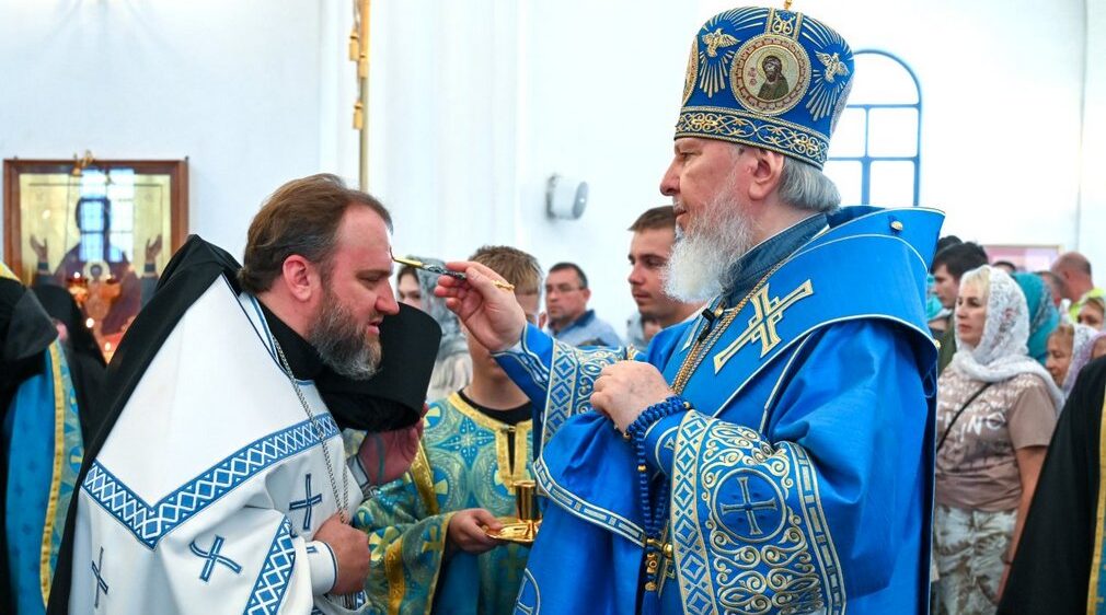 Брянские клирики получили награды за служение в военных условиях