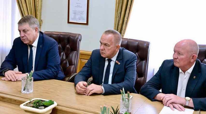 Брянский губернатор обсудил с Росприроднадзором экологические задачи