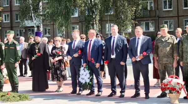 Карачев отметил годовщину освобождения и день города