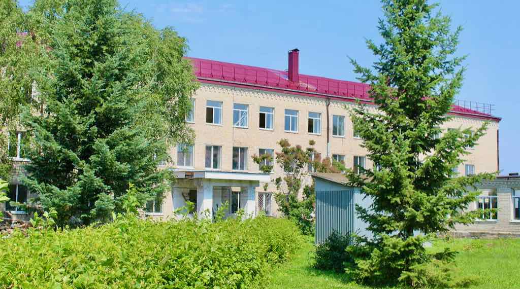 В Комаричах Брянской области ремонтируют школу № 2