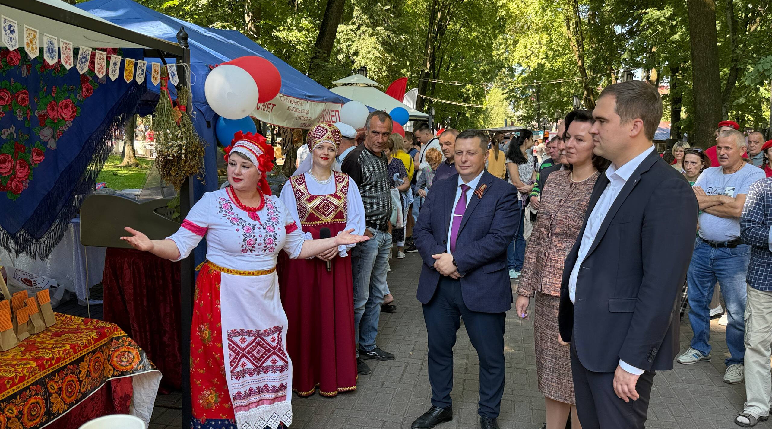 В Брянске провели презентации Клетнянский и Жирятинский районы