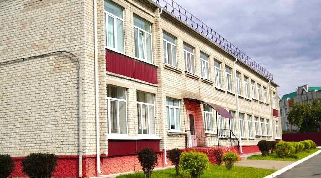 Александр Богомаз поручил проработать капремонт детсада № 3 в Навле