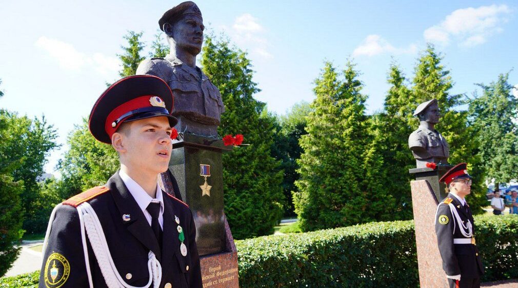 На Брянщине хранят память о героях-десантниках