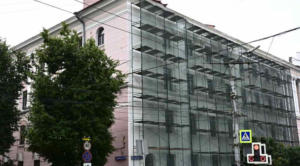 В здании брянского филиала Сеченовского университета продолжаеся ремонт