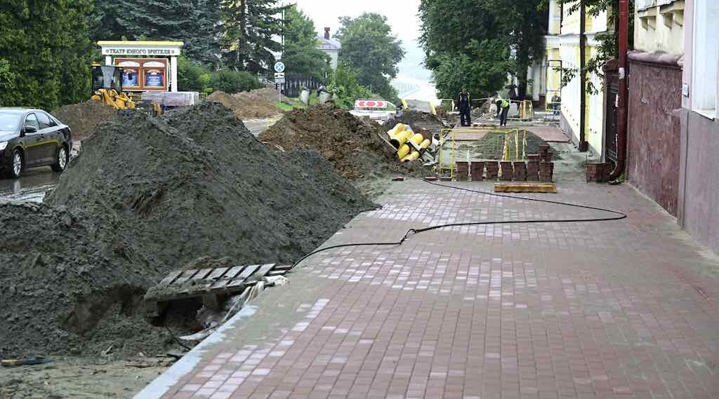 В Брянске ремонтируют улицу Горького за 86 млн рублей