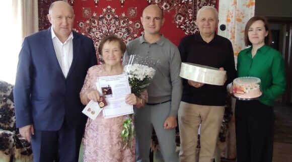 В Трубчевске поздравили с юбилеем почётного гражданина города