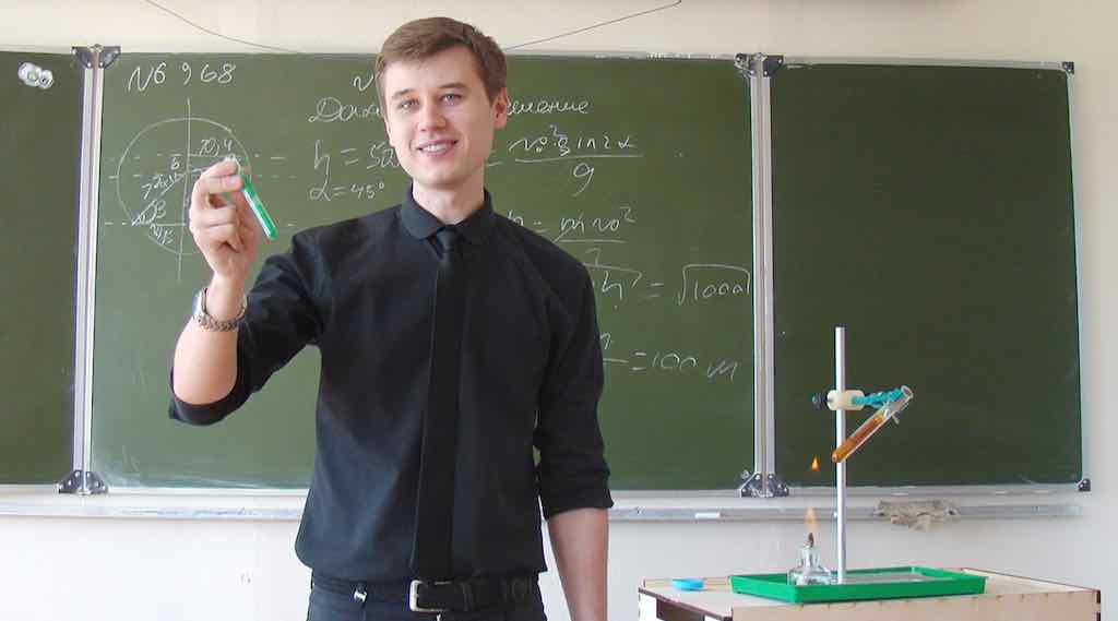 Брянский педагог Ярослав Бабарин участвует во Всероссийском конкурсе «Учитель года — 2025»