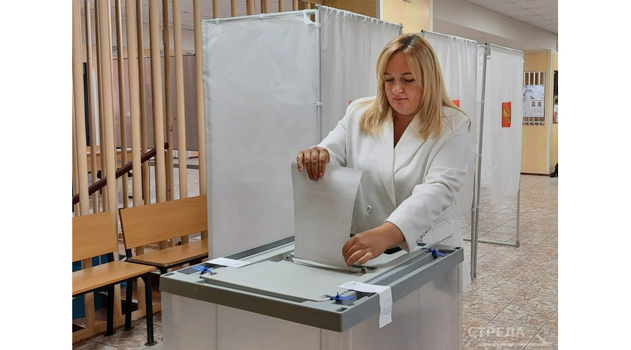 Председатель брянского КСВО Марина Седнева приняла участие в голосовании