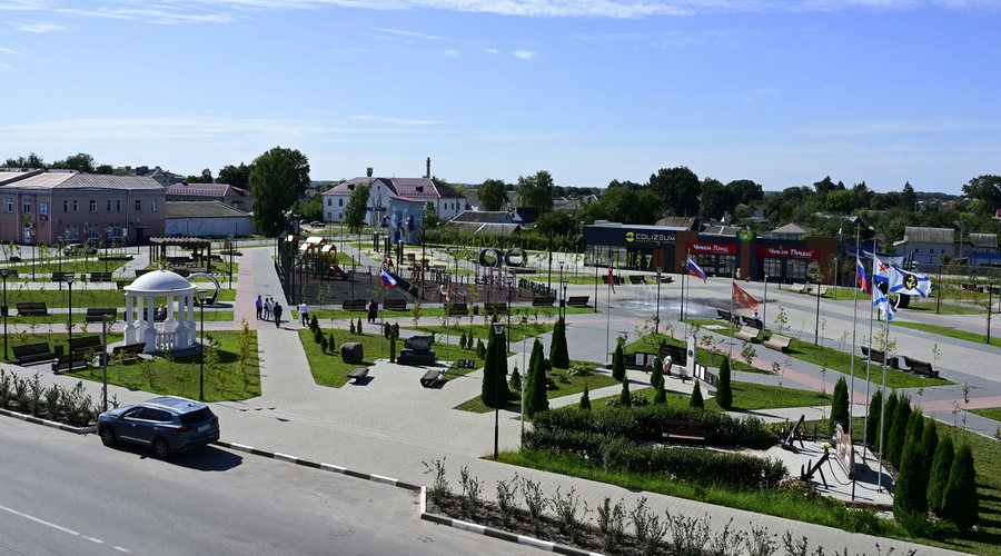 Министр строительства и ЖКХ РФ и губернатор Брянской области побывали в приграничье региона